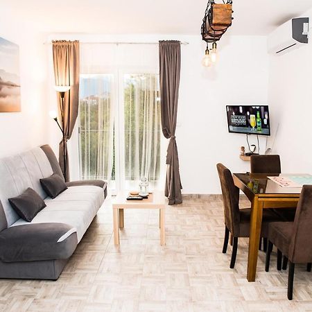 Apartment Sea&Sky 티바트 외부 사진